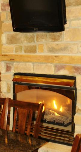 crystal springs inn and suites