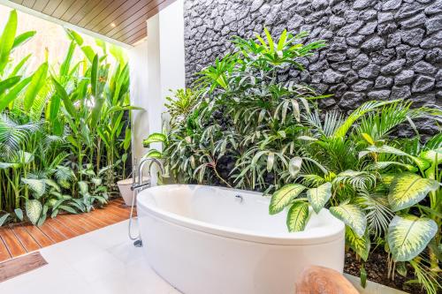 green flow villas complex ubud