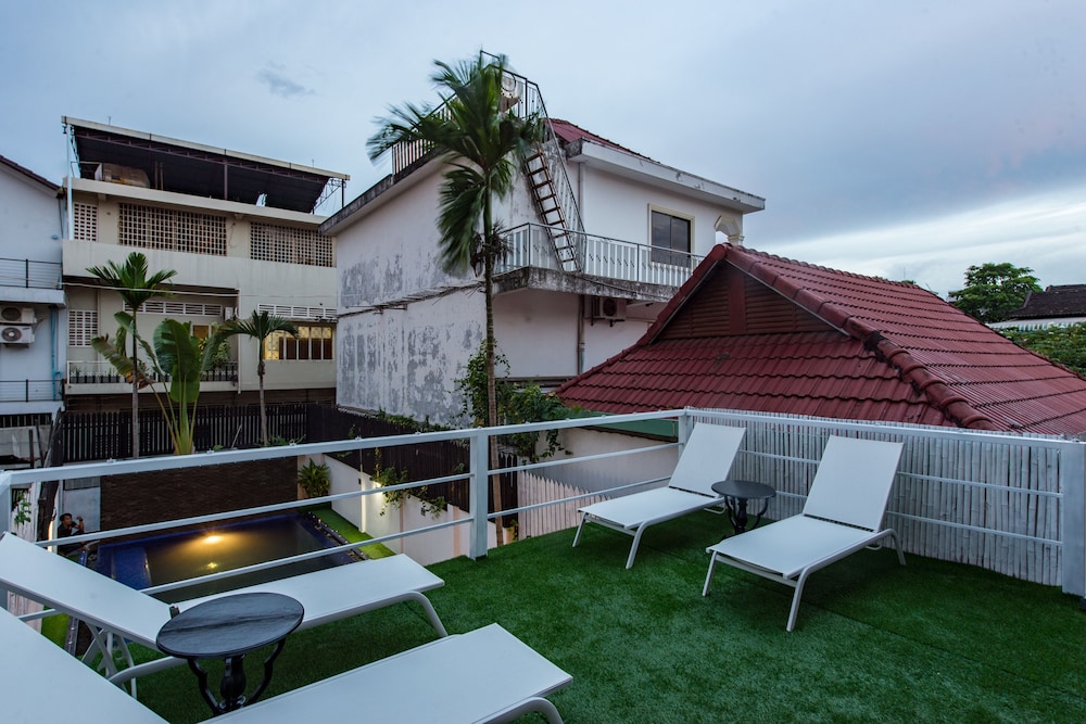 angkor panoramic boutique hotel