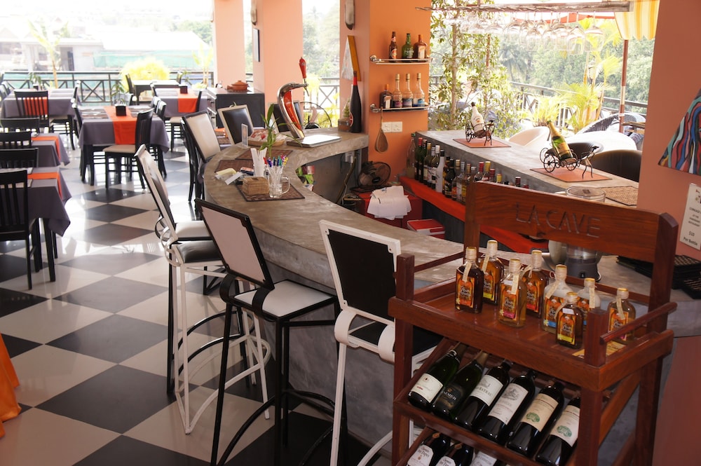 angkor panoramic boutique hotel