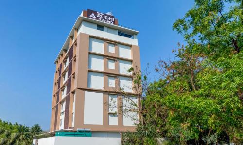 treebo rushi grand 1 km to rushikonda beach