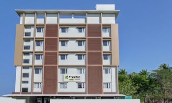 treebo rushi grand 1 km to rushikonda beach
