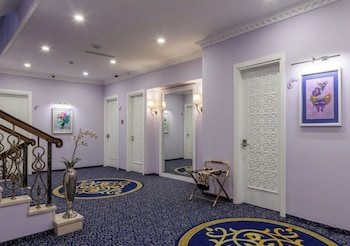 seven palace hotel