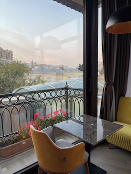 seven palace hotel