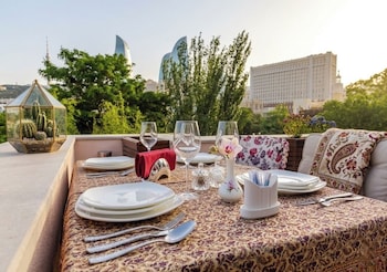 seven palace hotel