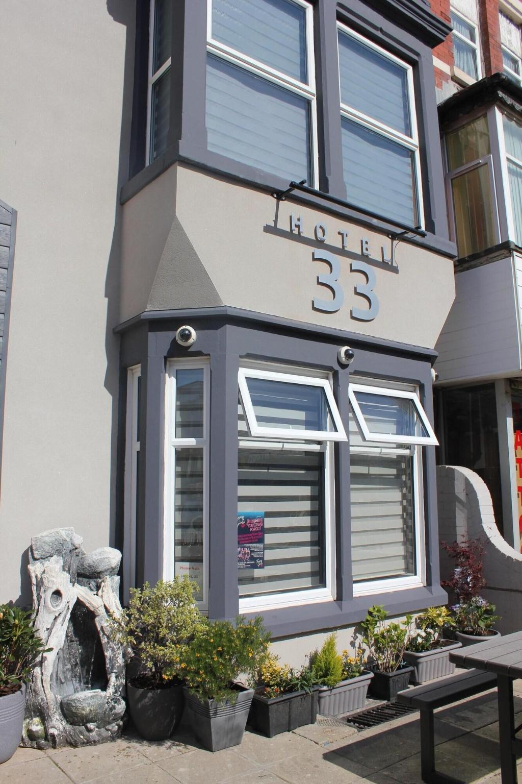 hotel 33