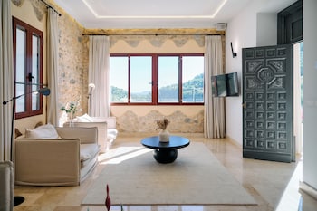 young hotels denia