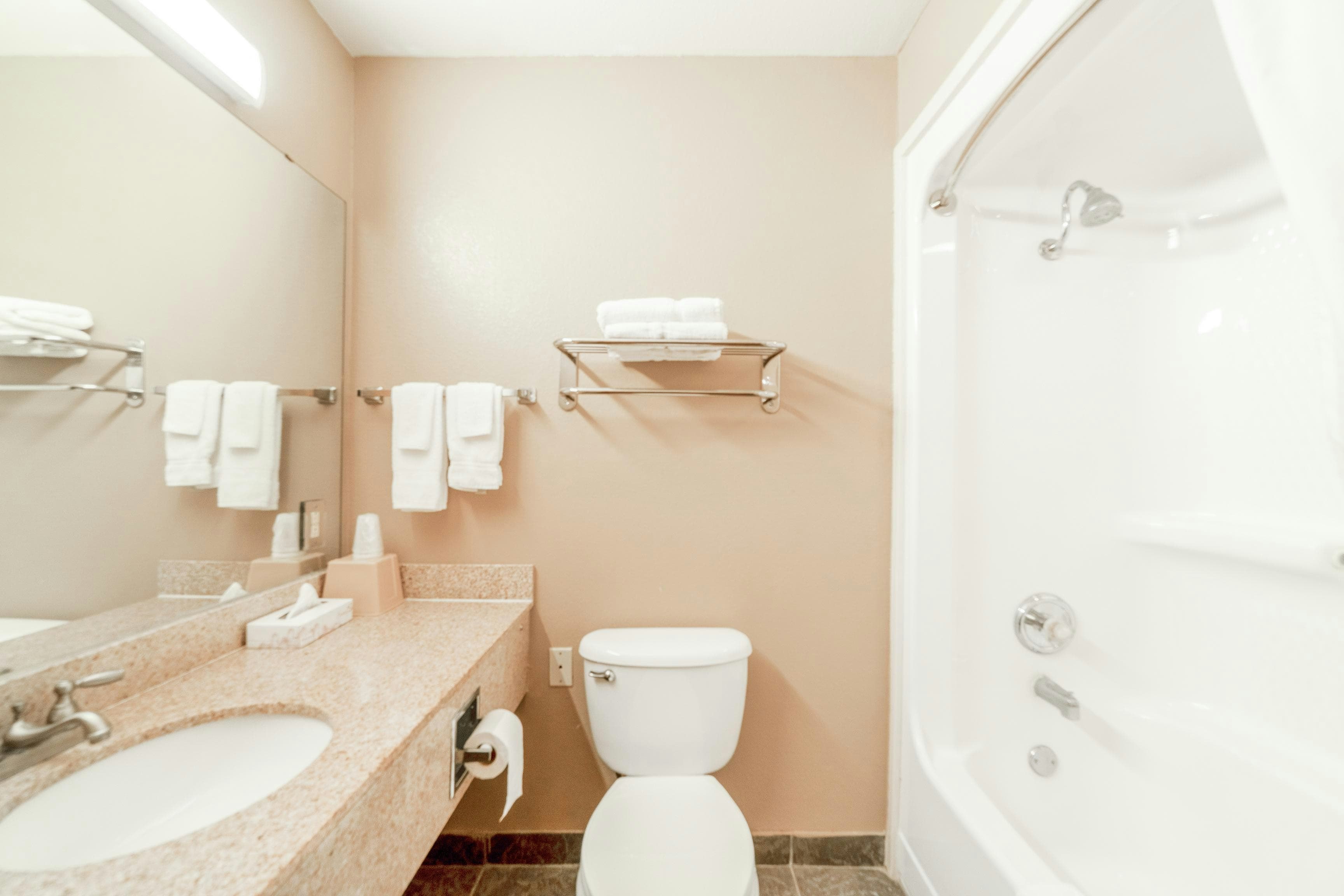 days inn and suites by wyndham beeville