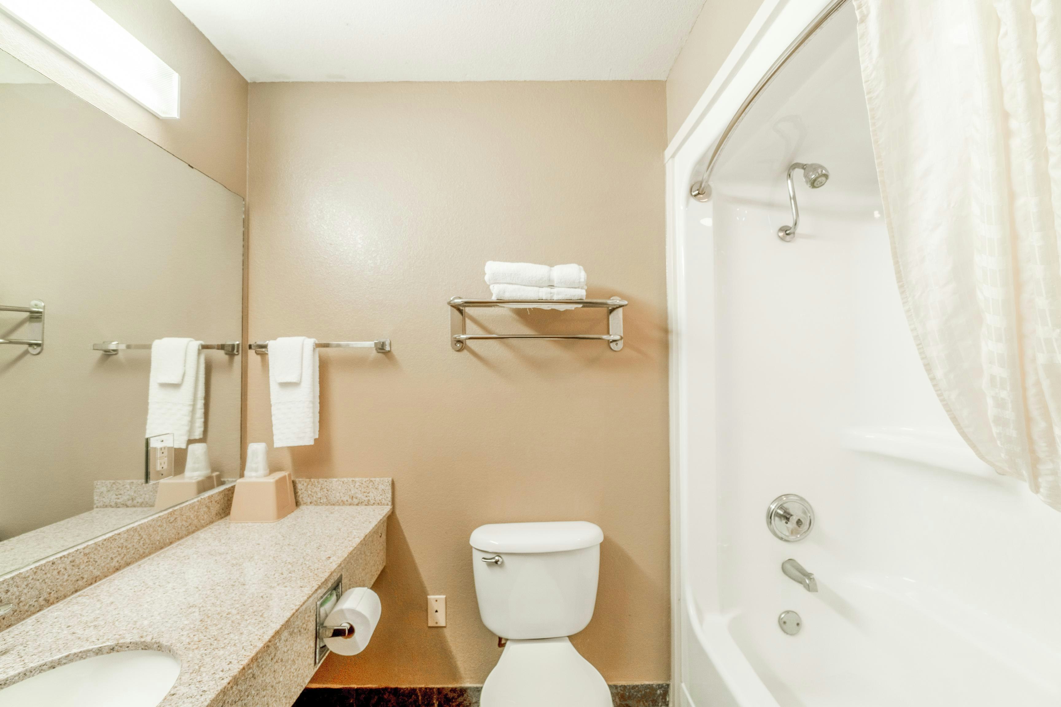 days inn and suites by wyndham beeville