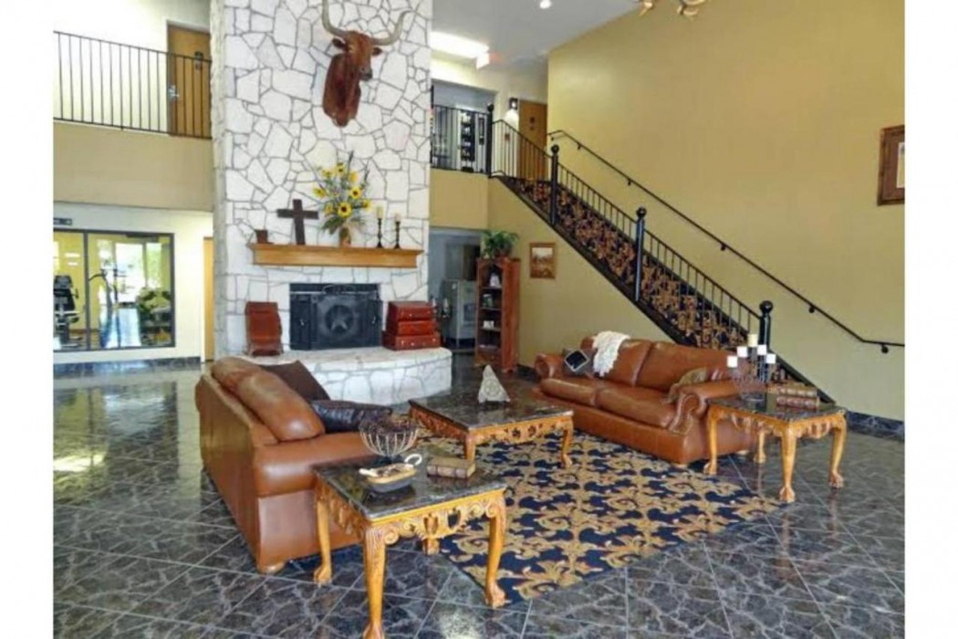 days inn and suites by wyndham beeville