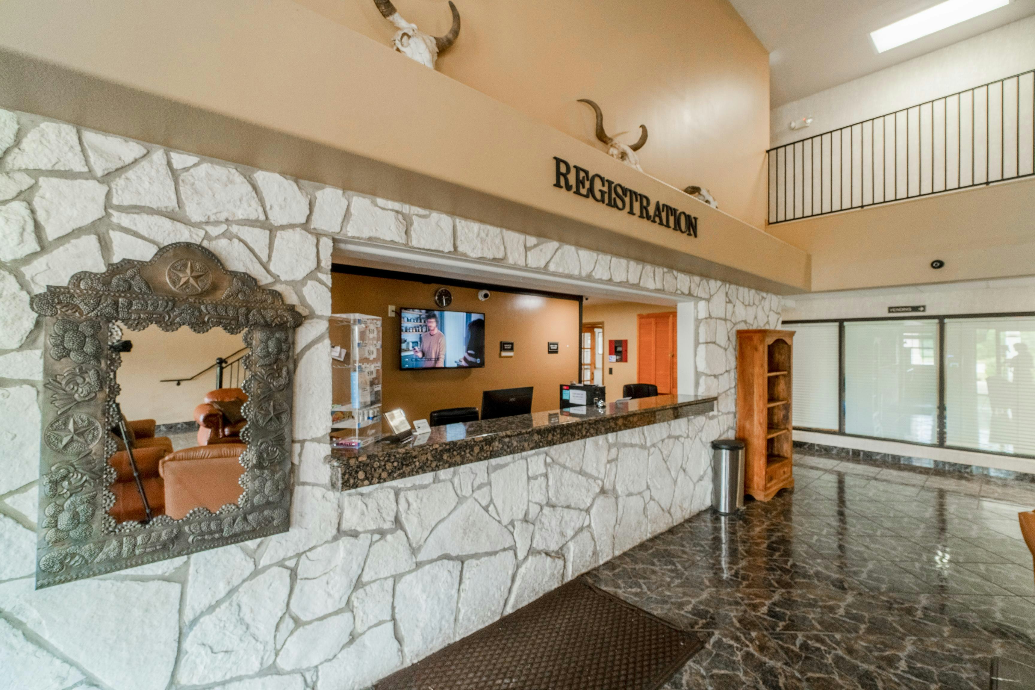 days inn and suites by wyndham beeville