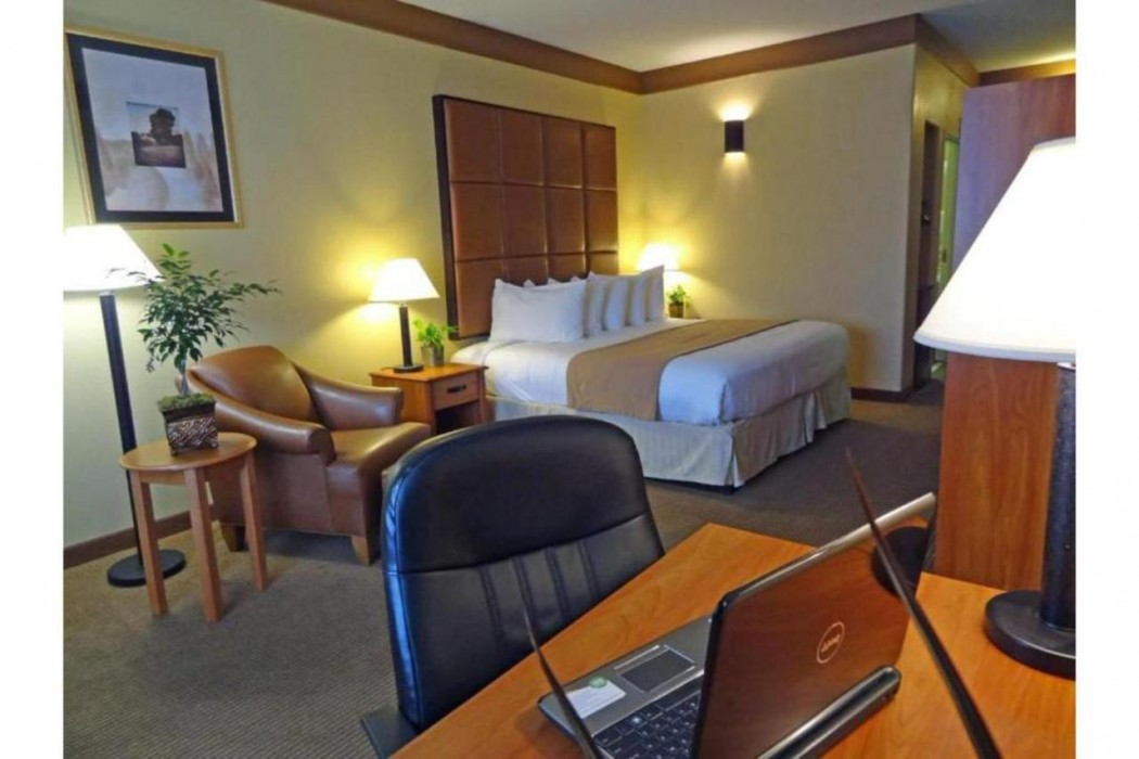 days inn and suites by wyndham beeville