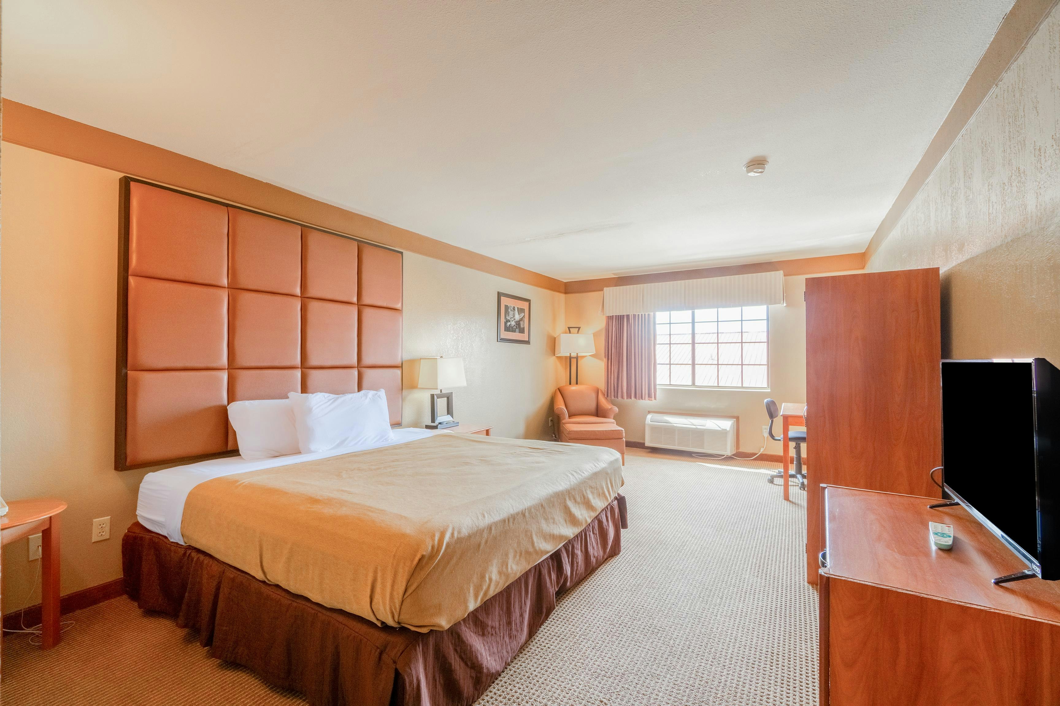 days inn and suites by wyndham beeville