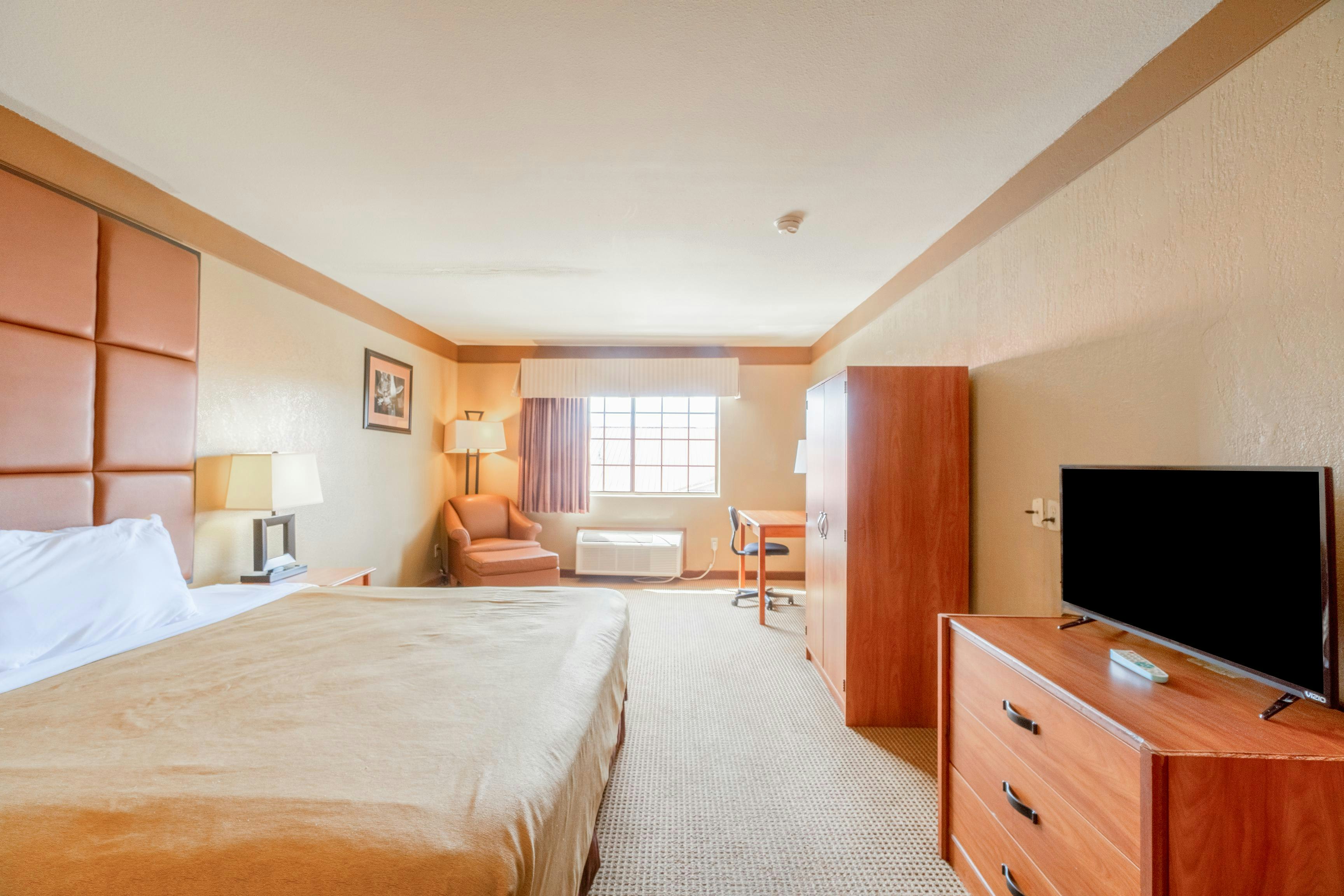 days inn and suites by wyndham beeville