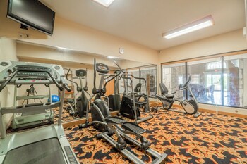 days inn and suites by wyndham beeville