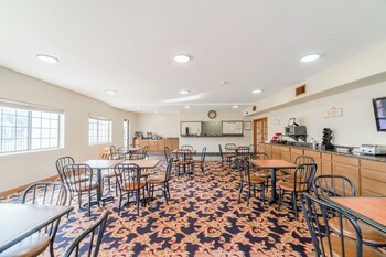 days inn and suites by wyndham beeville