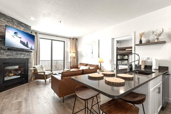 the mason by kbm