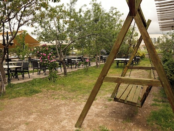 cappadocia panda garden house