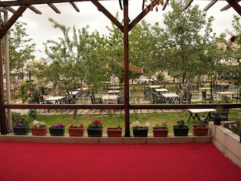 cappadocia panda garden house