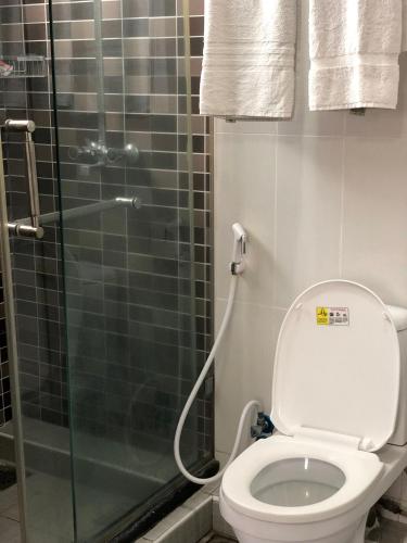new avon apartments