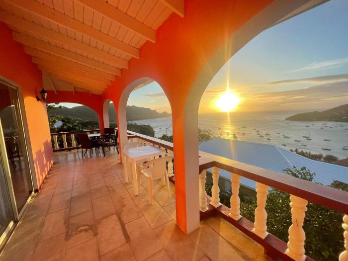 immaculate 3 bed villa overlooking admiralty bay