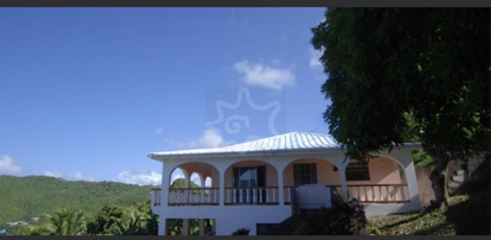 immaculate 3 bed villa overlooking admiralty bay
