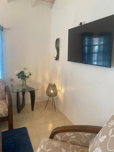 immaculate 3 bed villa overlooking admiralty bay