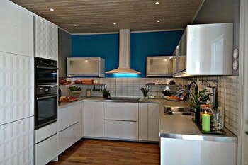 Large 8-9-Bed Central Ski Innout House In Hemavan,,4 star