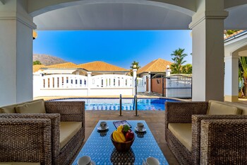 Private 4 Bedroom Pool Villa - Ng411,,3 star