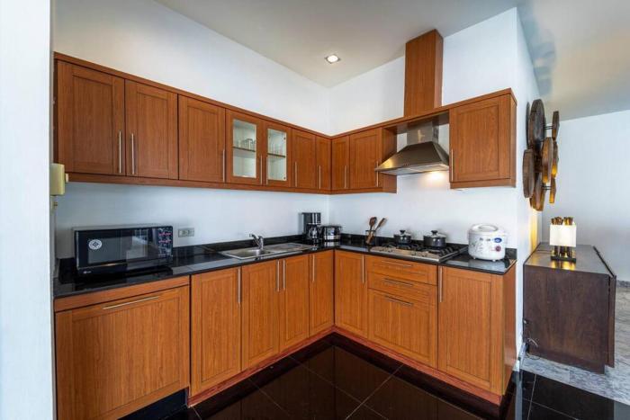 private 4 bedroom pool villa ng411