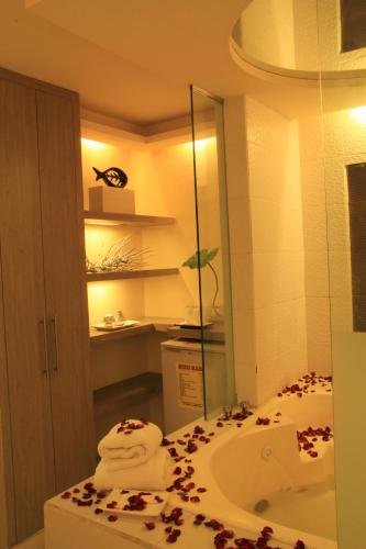 one serenata hotel bacoor