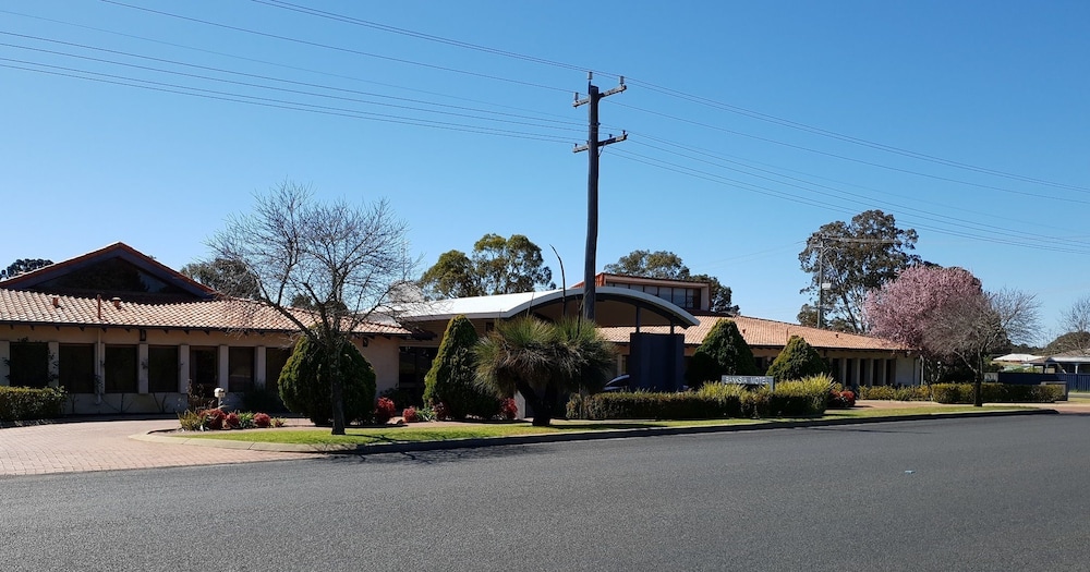 banksia motel collie