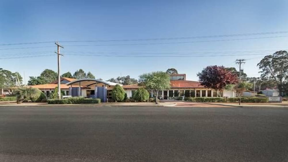 banksia motel collie