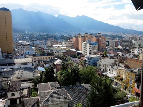 filatelia suites and travel
