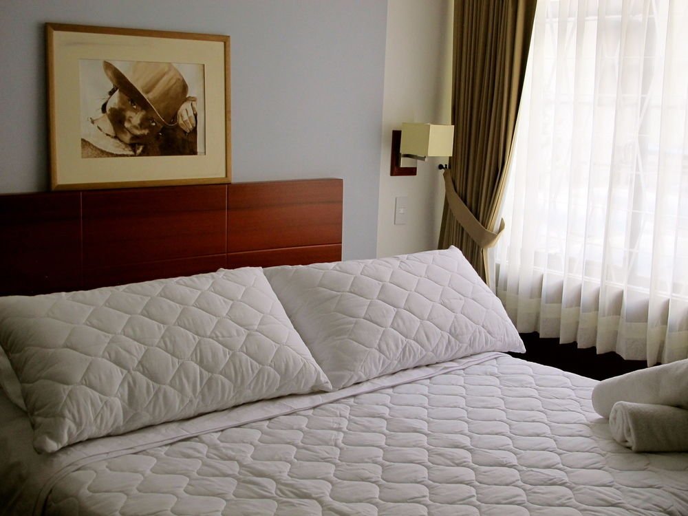 filatelia suites and travel