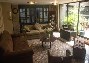 filatelia suites and travel