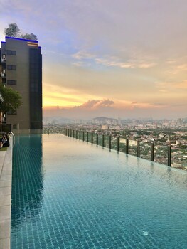 Family Staycation Suite,,3 star