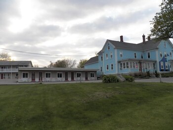 Coast Village Inn & Cottages,Wells>>Ogunquit,3 star