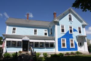 coast village inn and cottages