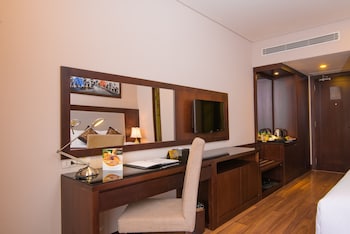 minh toan galaxy hotel