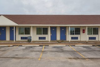 Motel 6 Madisonville, Tx,Madison County>>Huntsville,2 star
