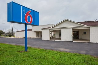 Motel 6 Madisonville, Tx,Madison County>>Huntsville,2 star