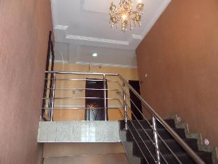 ellis suites limited