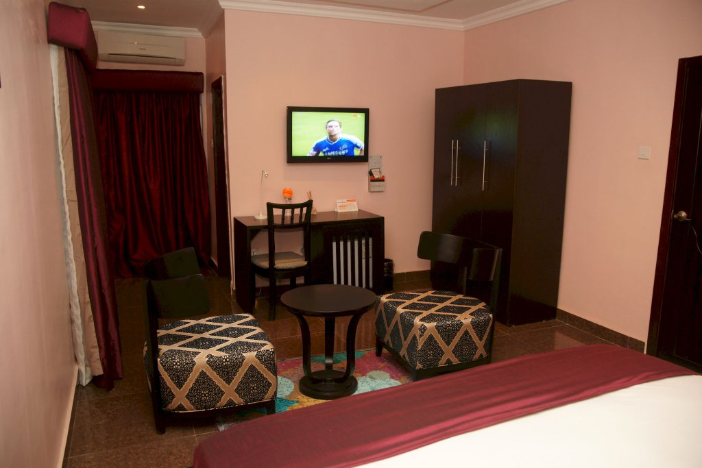 ellis suites limited