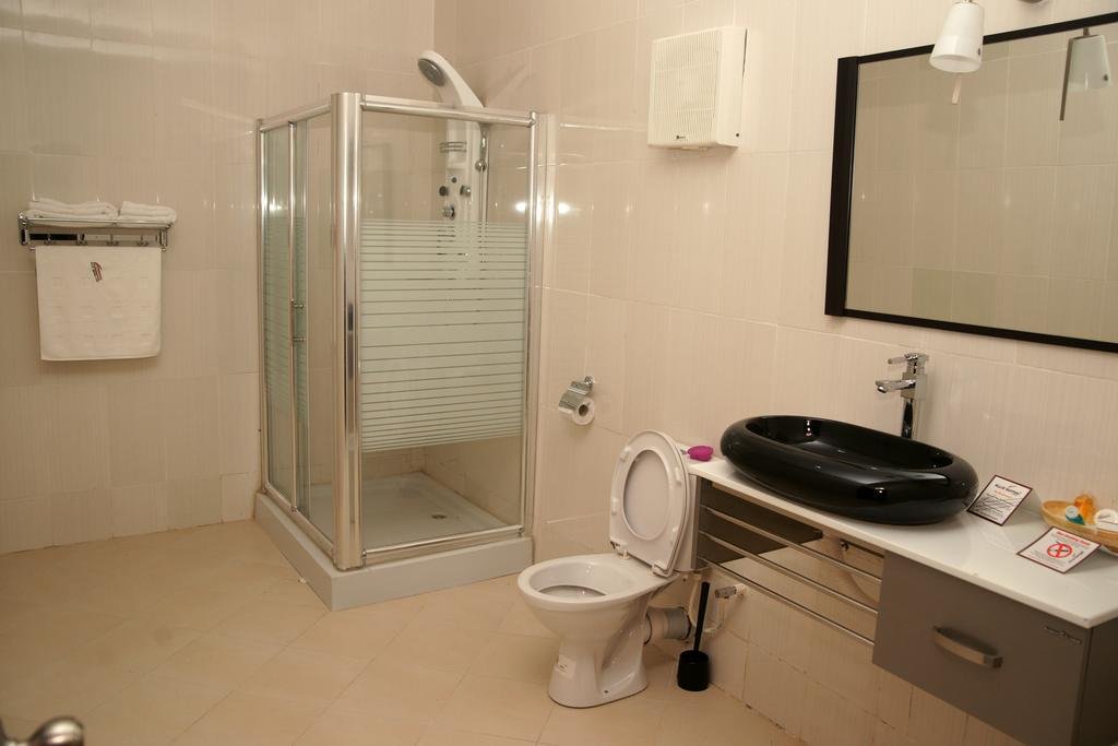 ellis suites limited