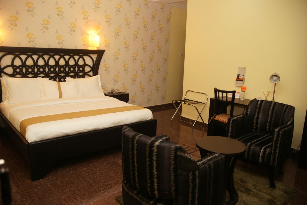 Ellis Suites Limited,Ikeja>>Agege,3 star