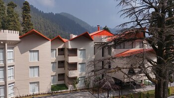 hotel arif castle