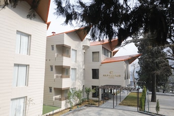 hotel arif castle