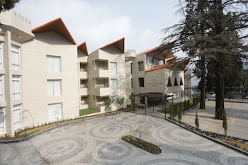 hotel arif castle