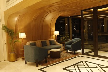 hotel arif castle